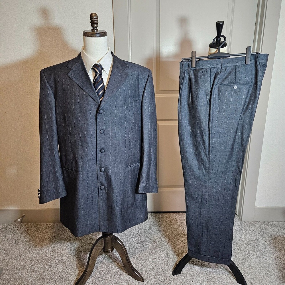 Caravelli 2 PC Suit Blazer Men 46L Pants 38x31 Superior 150's Gray Striped